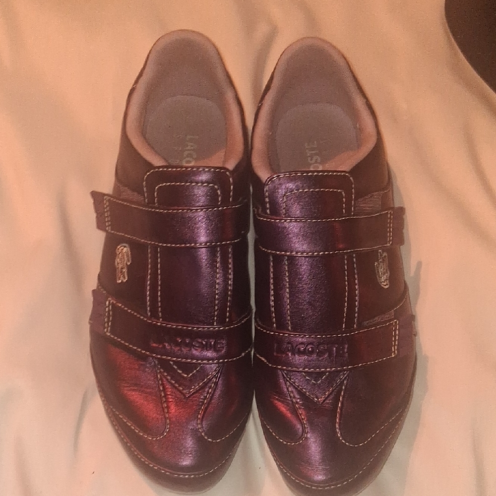 Lacoste Metallic Plum Strap Sneakers